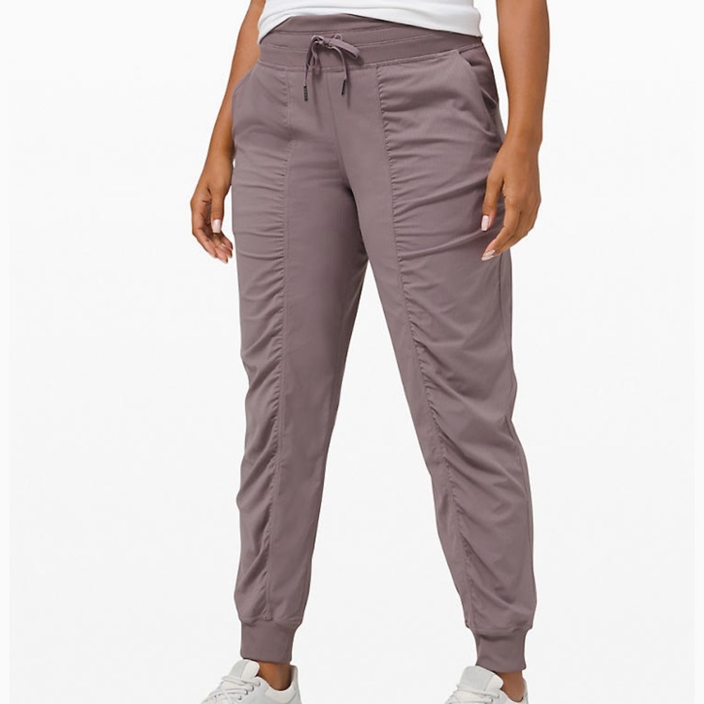 Lululemon dance studio jogger